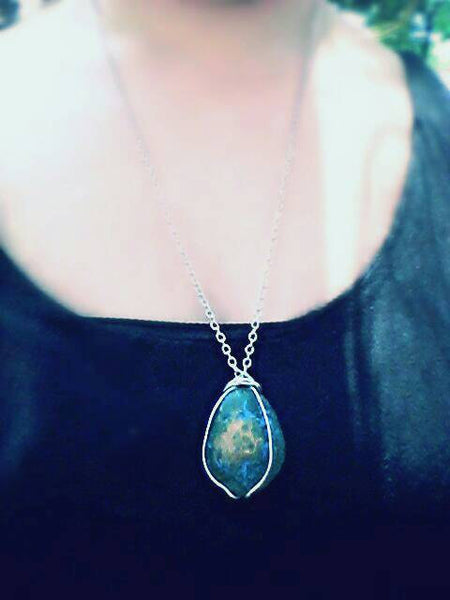 Bohemian blue natural stone pendant, boho necklace, hippie necklace, bohemian stone necklace, blue stone necklace, painted stone pendant