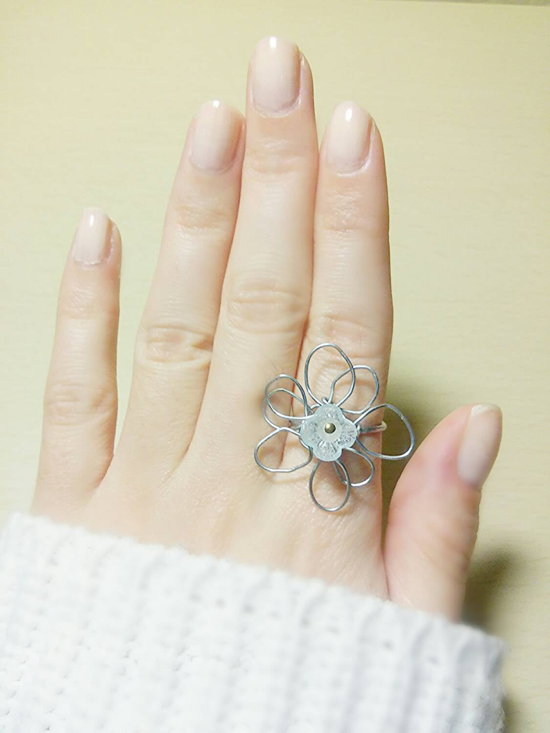 Boho flower wire ring/ wire ring/ boho flower ring/ hippie flower ring/ boho ring / boho statement ring/ statement flower ring/ flower ring